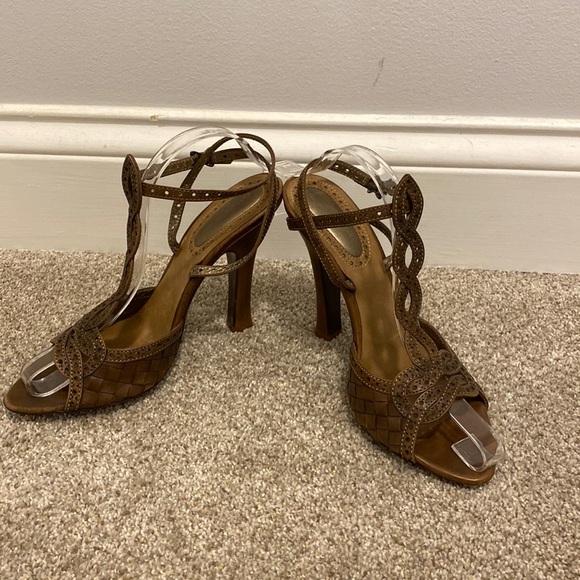 Bottega veneta ankle wrap t-strap sandals. Size 39 - Picture 2 of 16